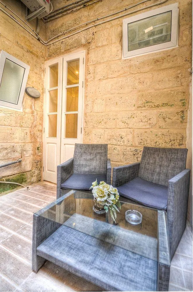 Valletta Boutique Apartments 4*,